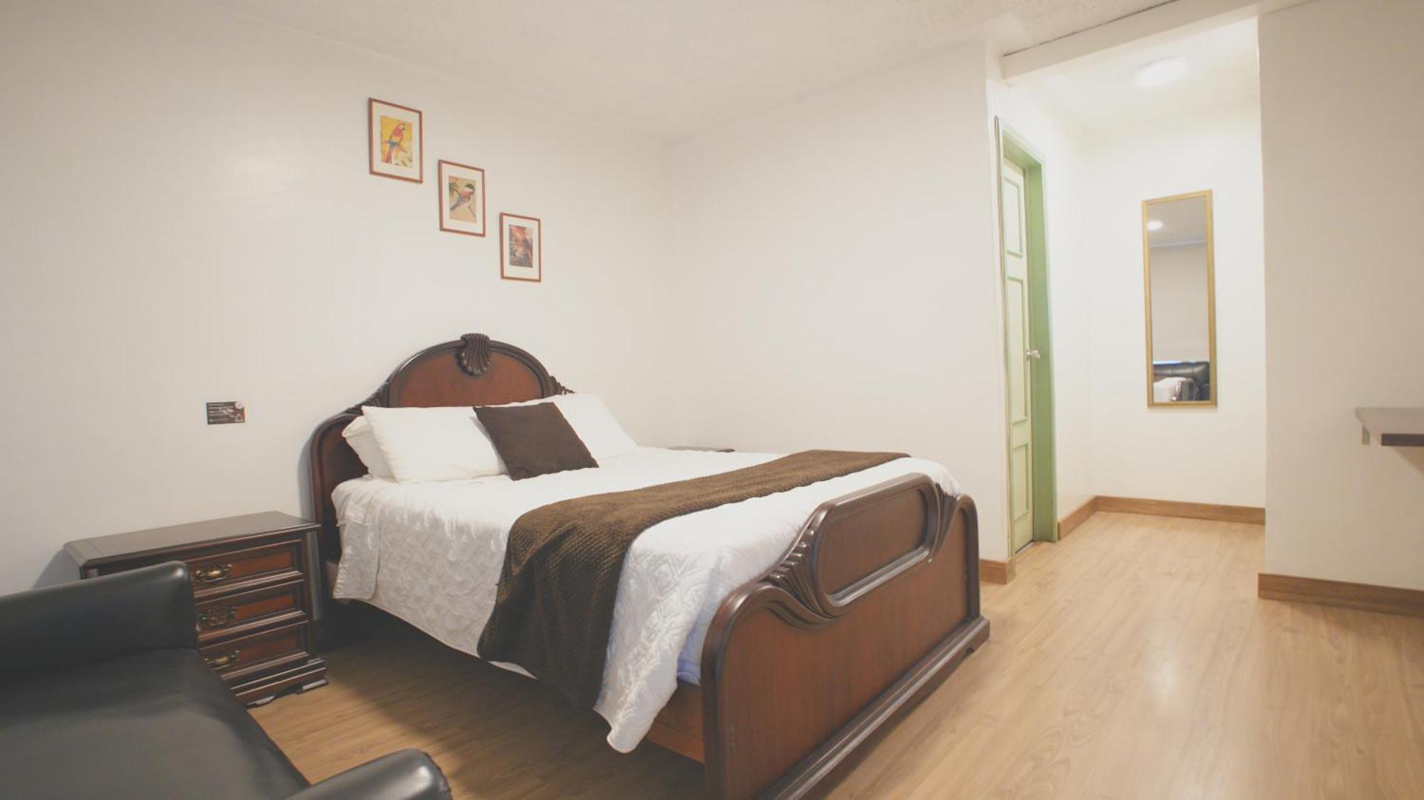 Hotel Cisne Cuenca Buitenkant foto